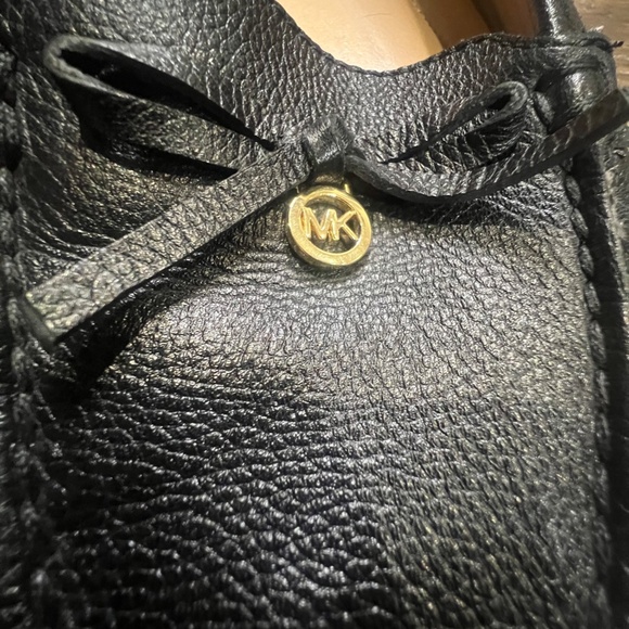 Michael Kors Women's Everett Mocs Black Leather Logo Flats - Picture 2 of 11